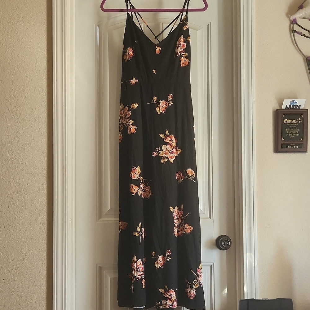 Nine Britton Floral Black Maxi Dress